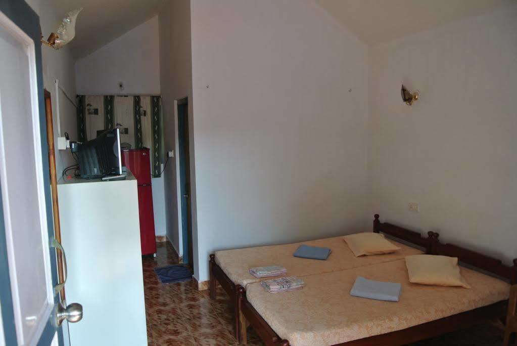 Arjun Villa Guest House Andzsuna Kültér fotó