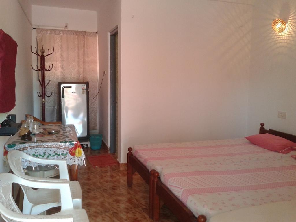Arjun Villa Guest House Andzsuna Kültér fotó